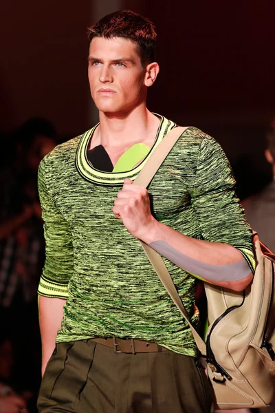 Look 20